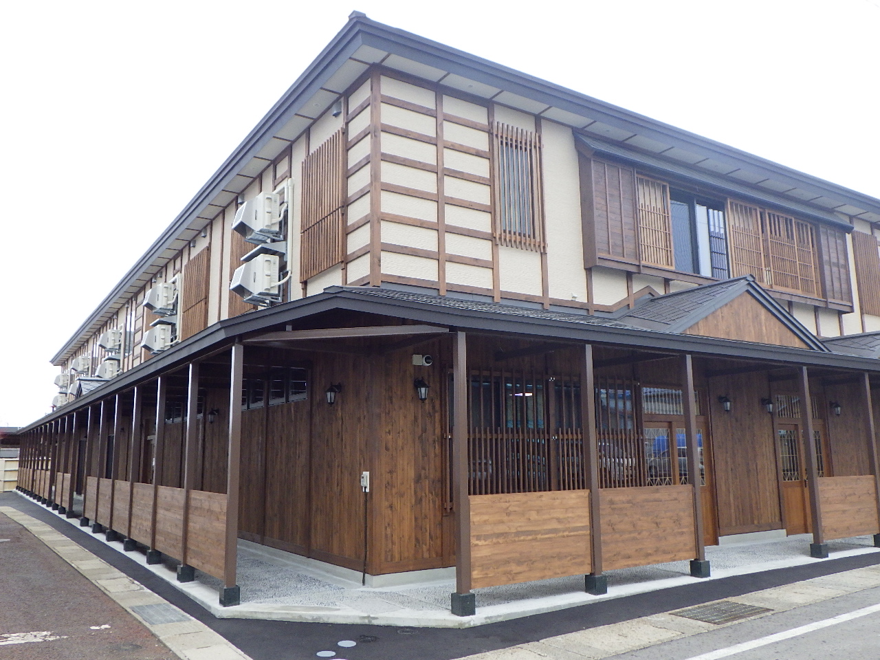 木造建物の外観